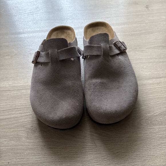 Birkenstock Bostons - Picture 1 of 6